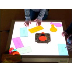 Multifunkcyjny Stół Na Kółkach z Kolorowymi Klockami 26 el.