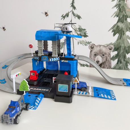 WOOPIE Garaż Parking Policyjny Komisariat 43 el.